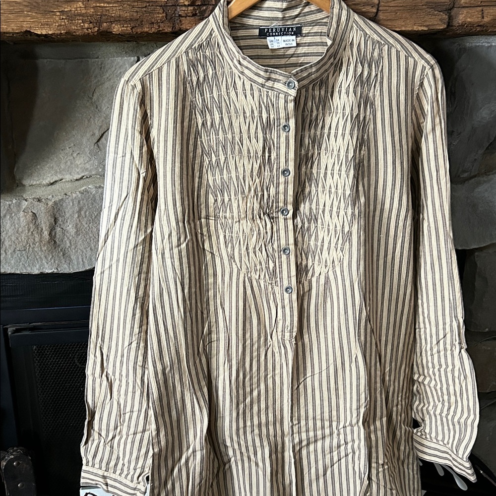 Peruvian Connection Neutral Striped Pintuck Band-Collar Tunic in Beige and Gray